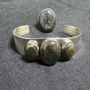 DTR Silver and Black Stone Bracelet & Ring Set